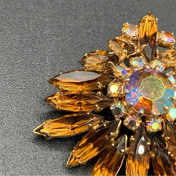 Vintage Navette Amber and Brown AB Rhinestone Brooch - Old Hollywood Style - Picture 3 of 13